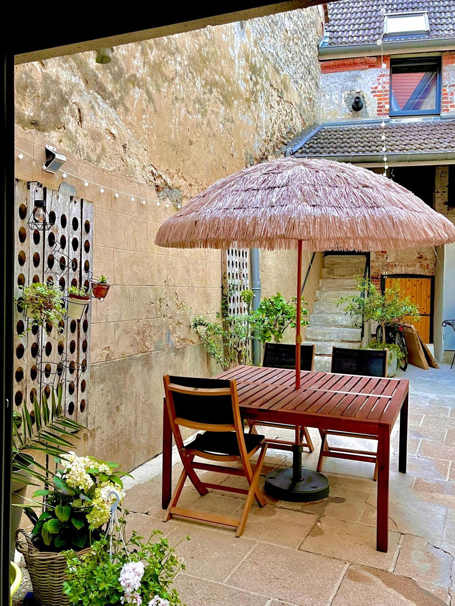 Le Nid D'Isa Bed & Breakfast Hautvillers Dış mekan fotoğraf