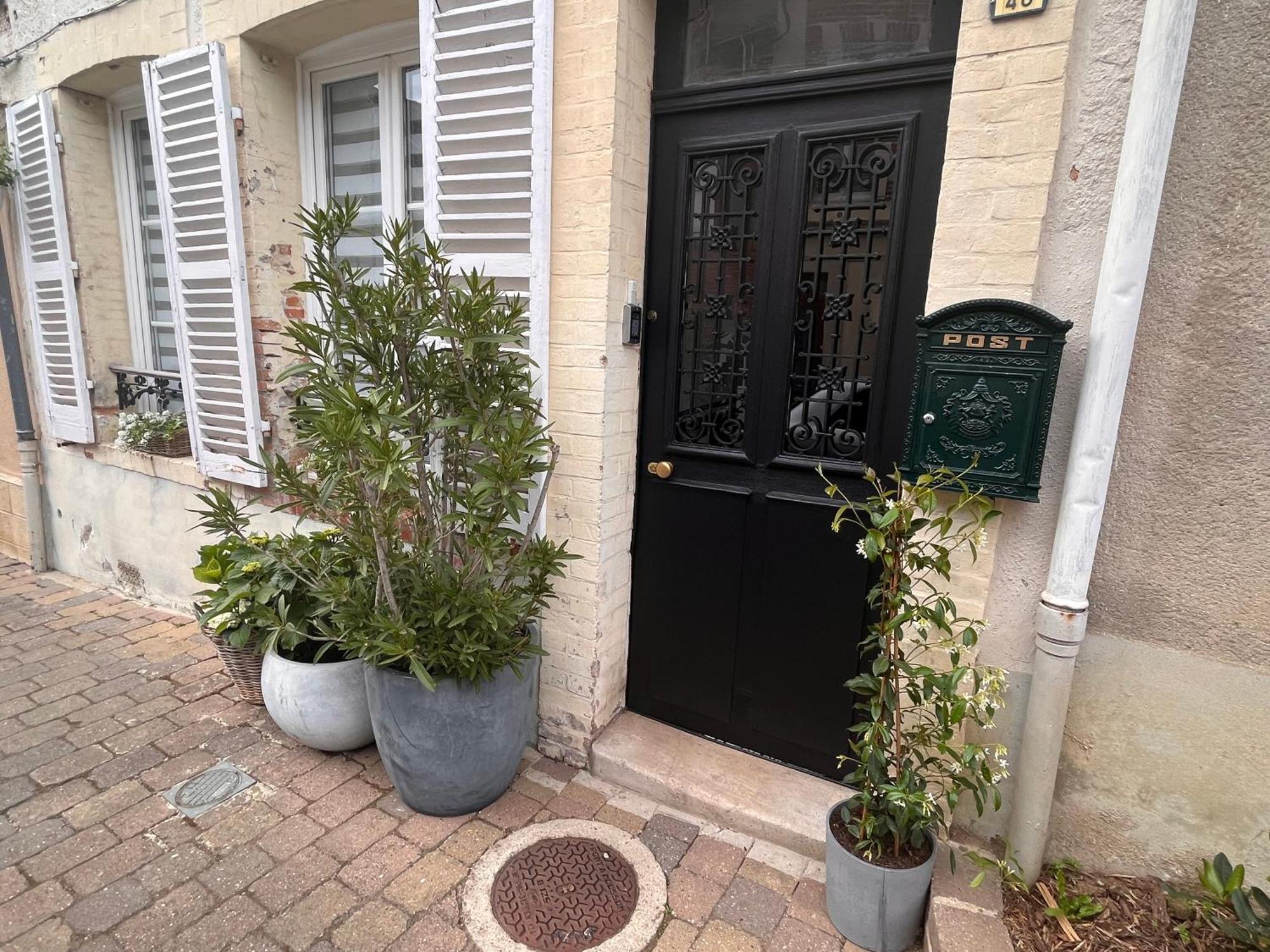 Le Nid D'Isa Bed & Breakfast Hautvillers Dış mekan fotoğraf